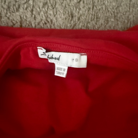 Subdued
STAR TOP - Picture 5 of 6